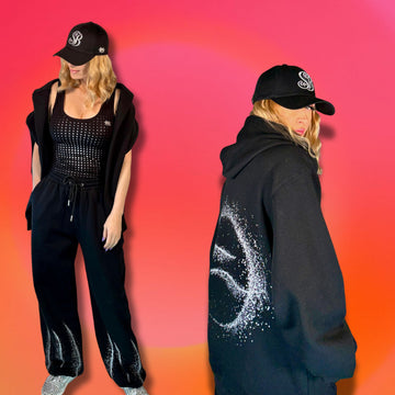 Sparkle and Style: Elevate Your Look with Hoodies Featuring Glitter and Creative Art